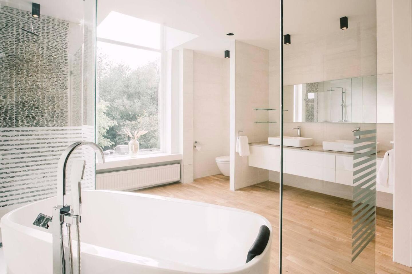 Luxe Suite With Garden And Bath Sophie Tilburg Buitenkant foto